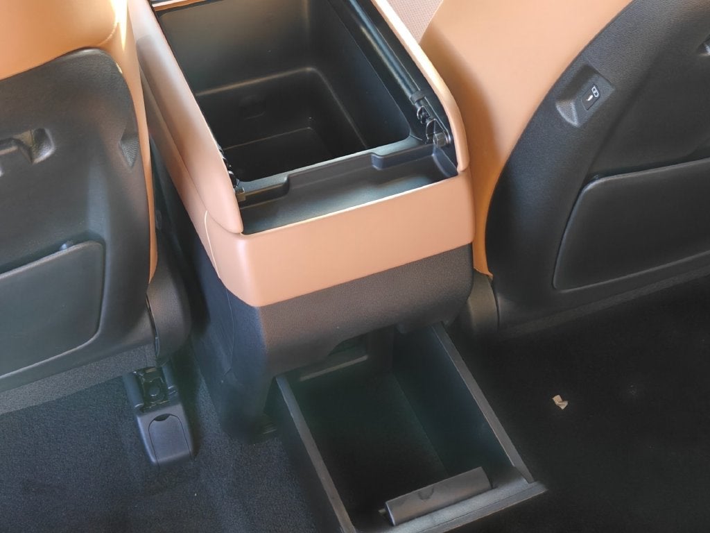 2027 Hyundai SANTA FE Calligraphy AWD