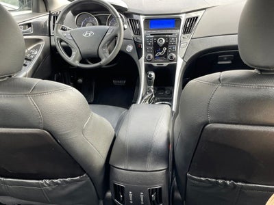 2011 Hyundai SONATA Limited