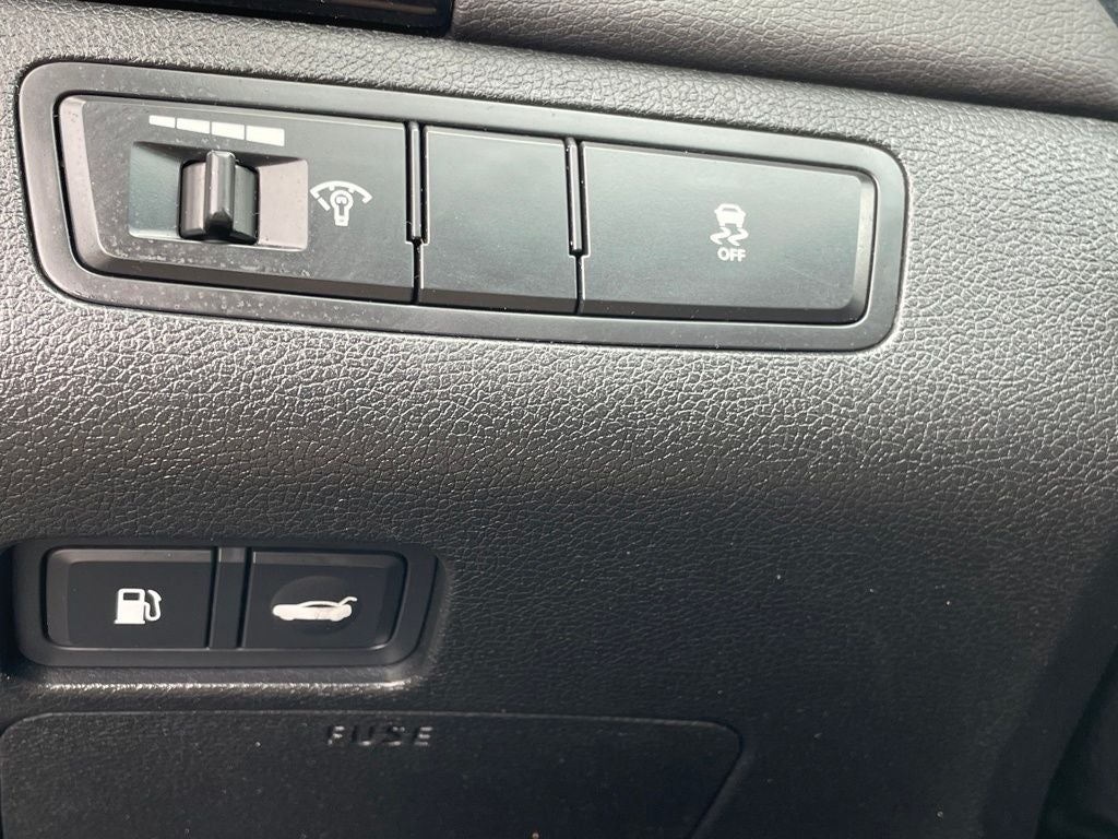 2011 Hyundai SONATA Limited