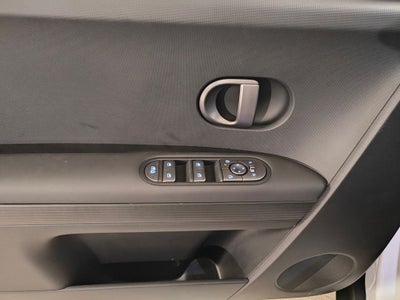 2025 Hyundai IONIQ 5 SE
