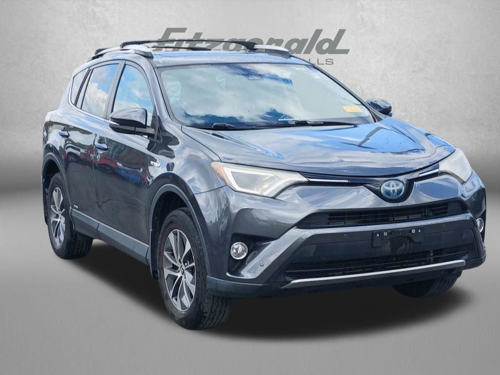 Used 2016 Toyota RAV4 XLE with VIN JTMRJREV5GD034631 for sale in North Bethesda, MD