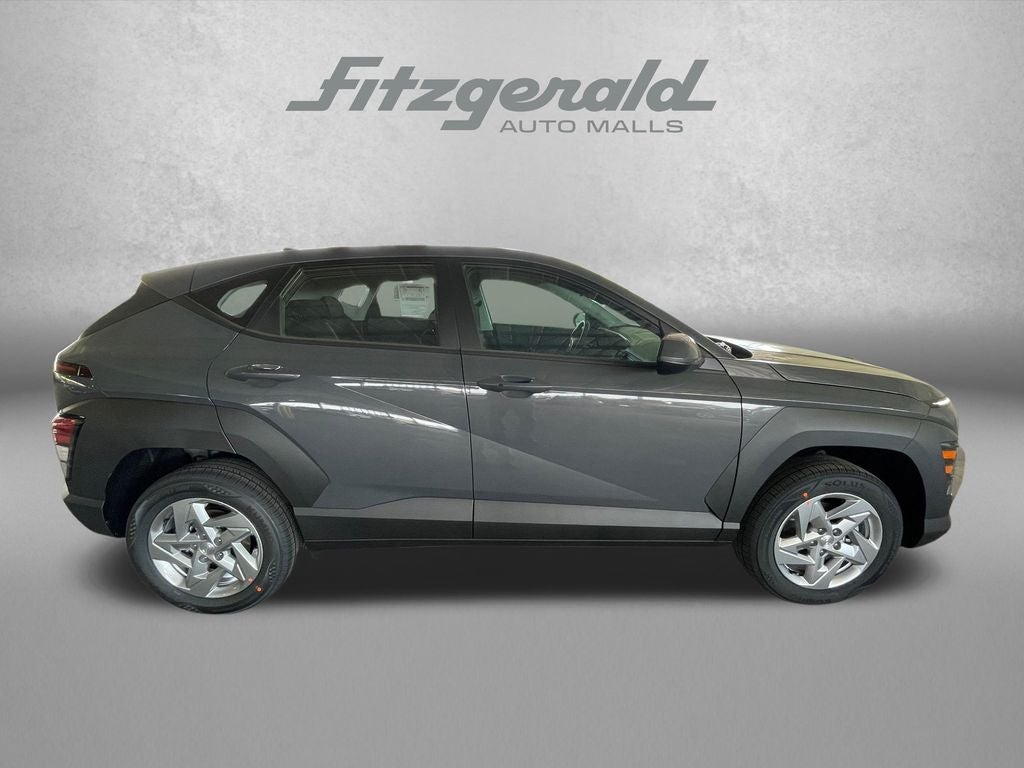 2026 Hyundai KONA SE