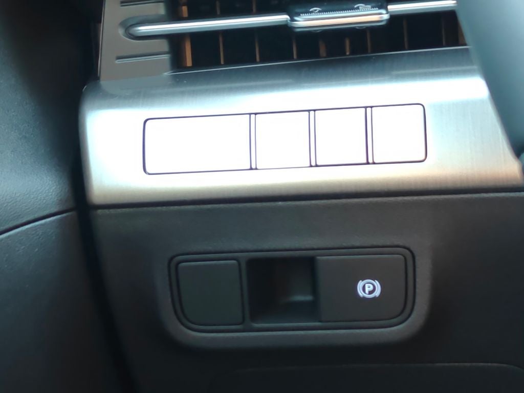 2027 Hyundai KONA SEL Sport FWD
