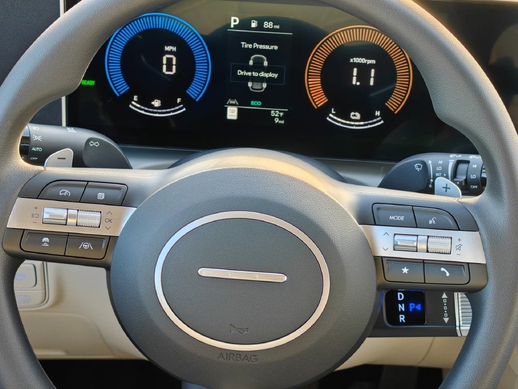 2026 Hyundai TUCSON HYBRID SEL AWD