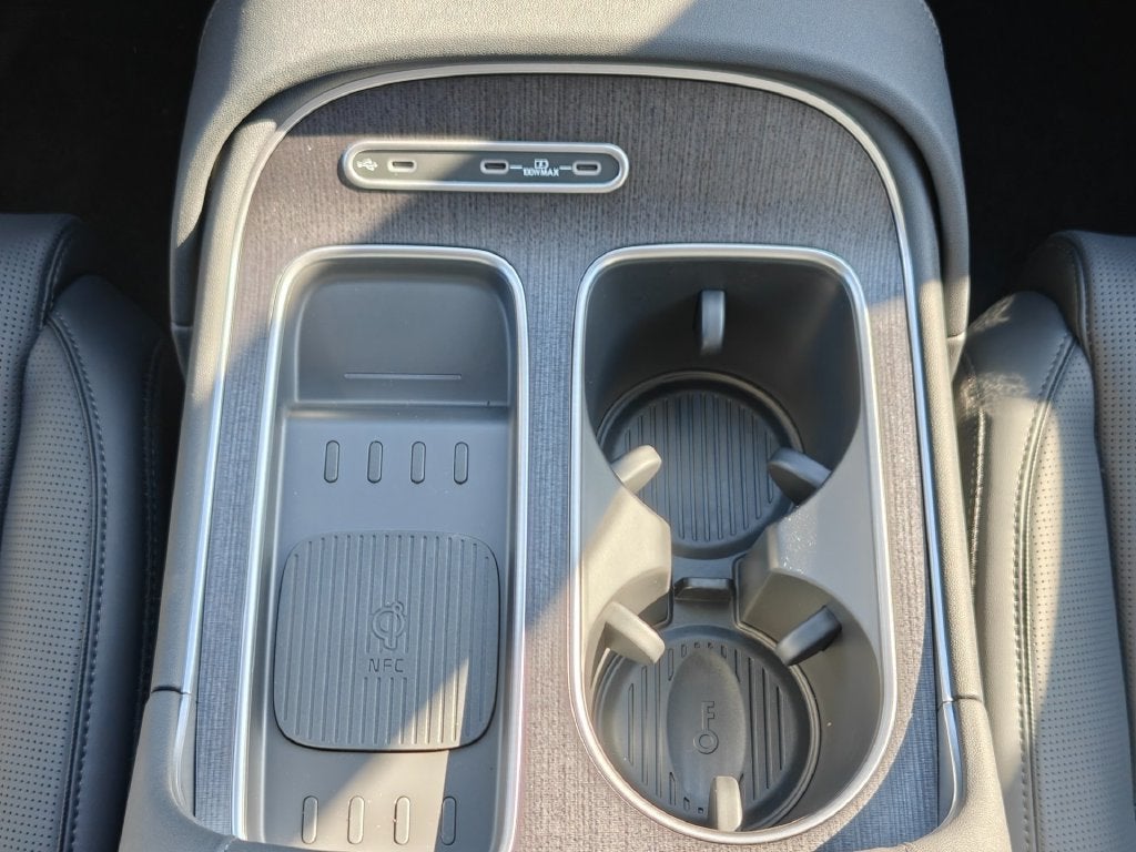 2027 Hyundai PALISADE HYBRID SEL Premium 8P