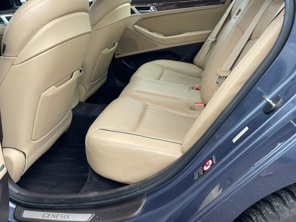 2015 Hyundai GENESIS 3.8