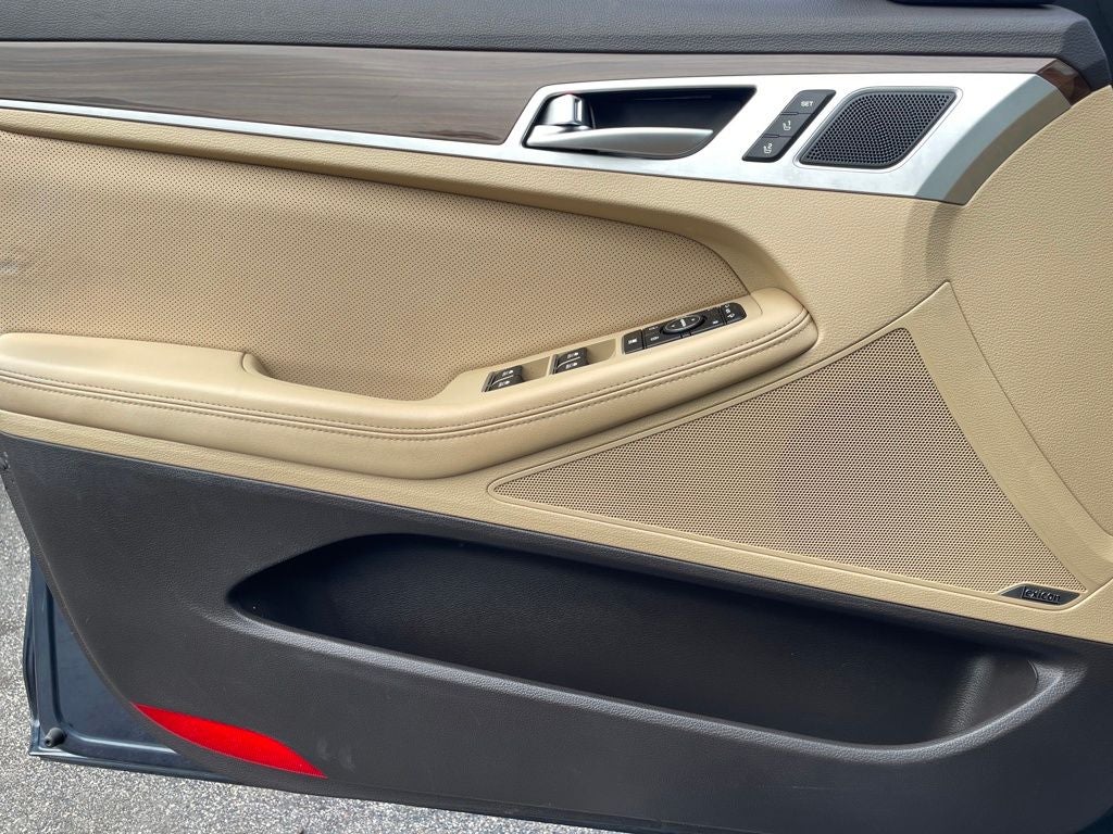 2015 Hyundai GENESIS 3.8