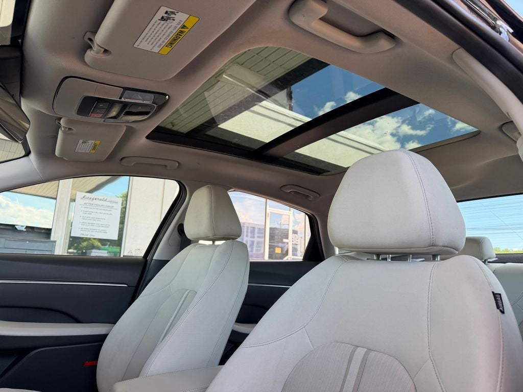 2023 Hyundai SONATA SEL