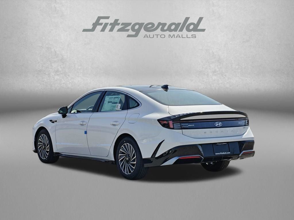2026 Hyundai SONATA HYBRID SEL