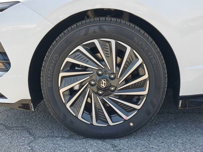 2026 Hyundai SONATA HYBRID SEL