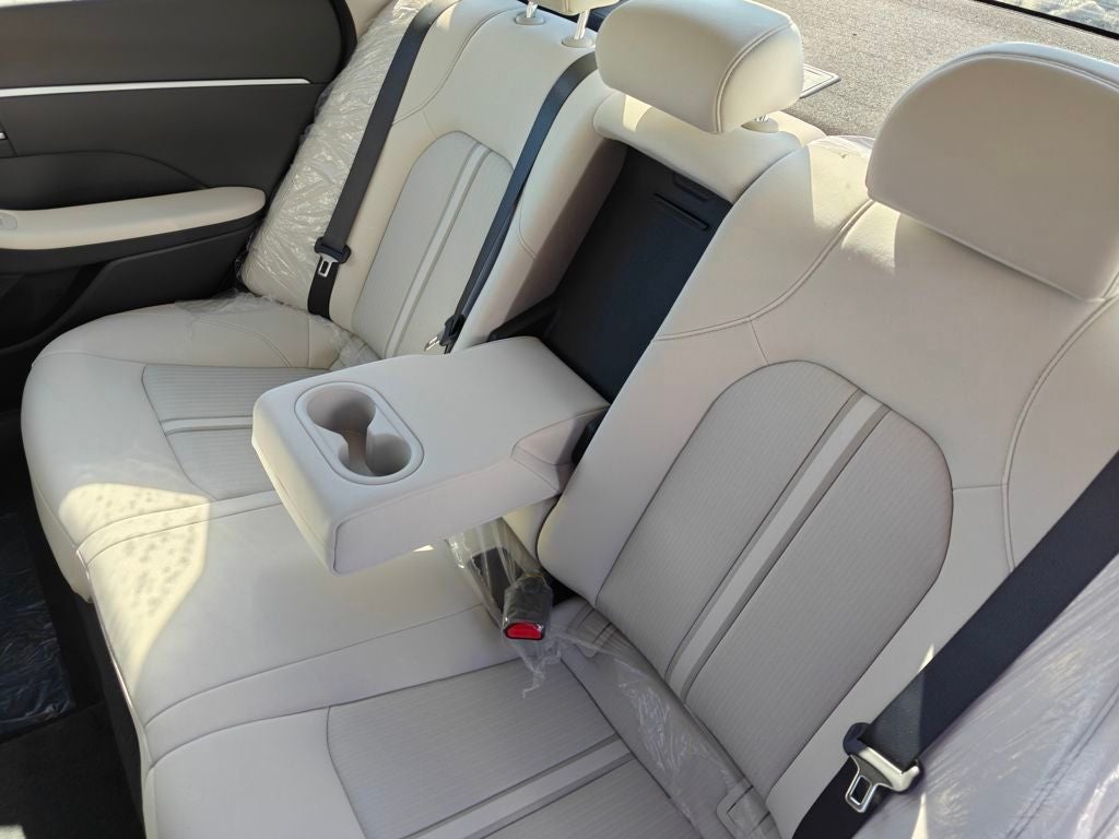 2026 Hyundai SONATA HYBRID SEL