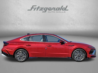 2026 Hyundai SONATA HYBRID SEL