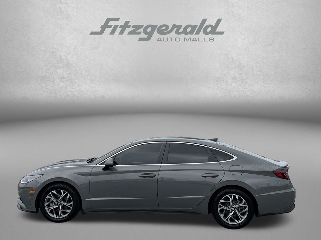 2022 Hyundai SONATA SEL