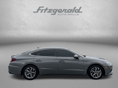 2022 Hyundai SONATA SEL