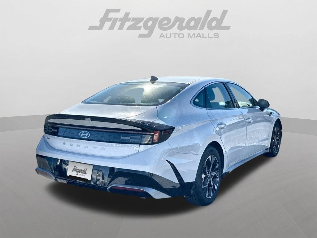 2025 Hyundai SONATA SEL