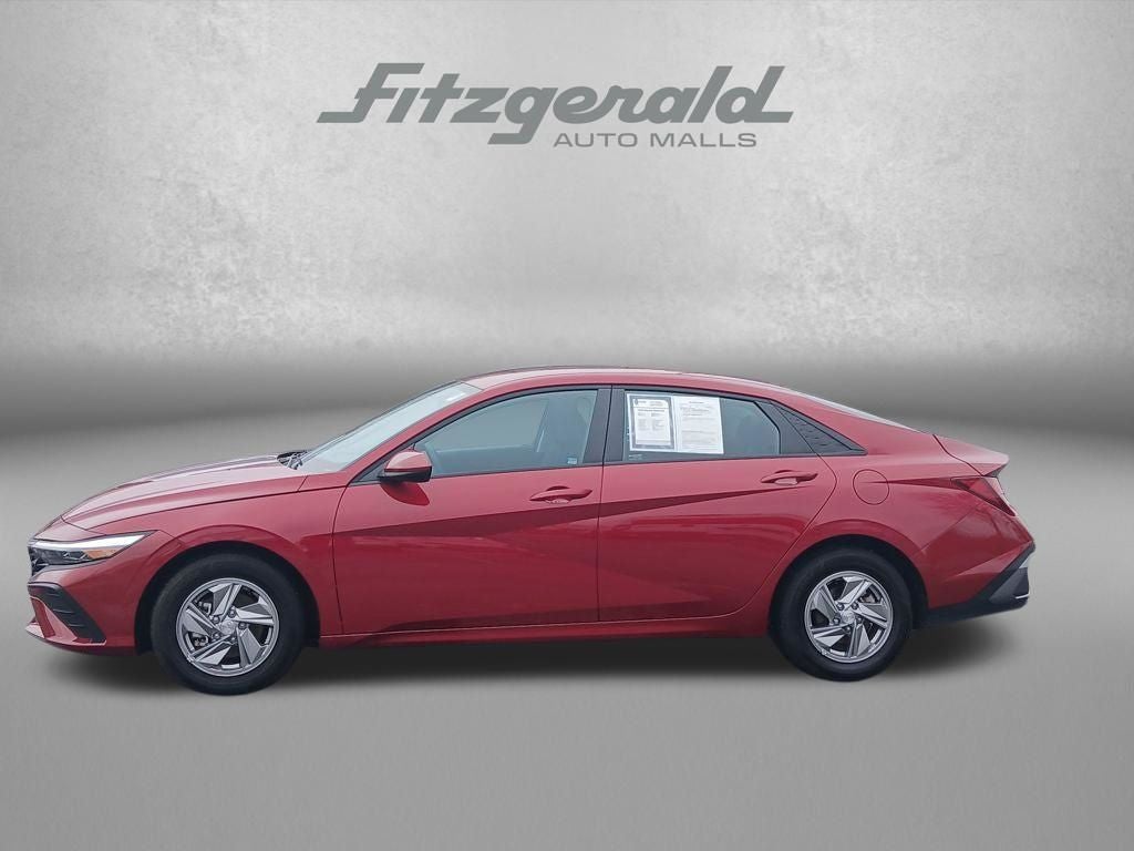 2025 Hyundai ELANTRA SE