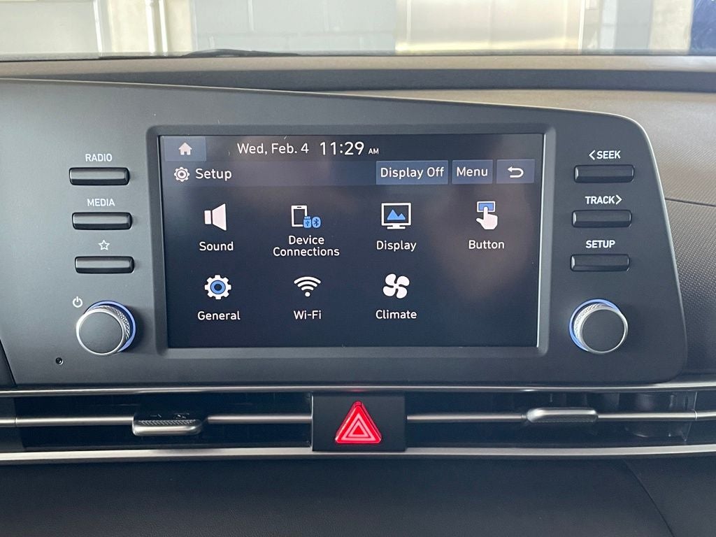 2026 Hyundai ELANTRA SE