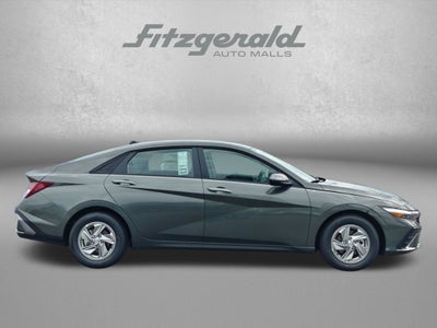 2026 Hyundai ELANTRA SE
