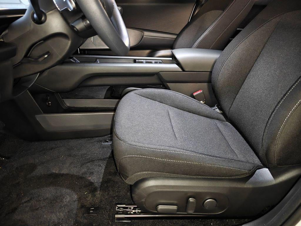 2025 Hyundai IONIQ 6 SE Standard Range