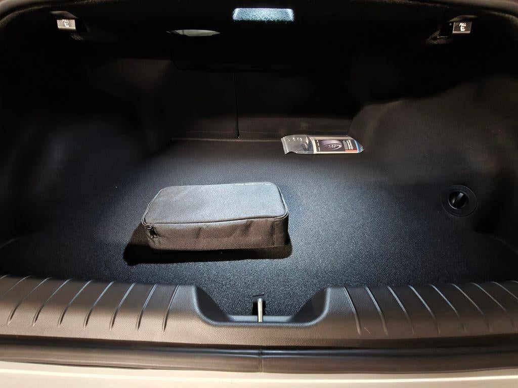 2025 Hyundai IONIQ 6 SE Standard Range