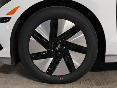 2025 Hyundai IONIQ 6 SE Standard Range