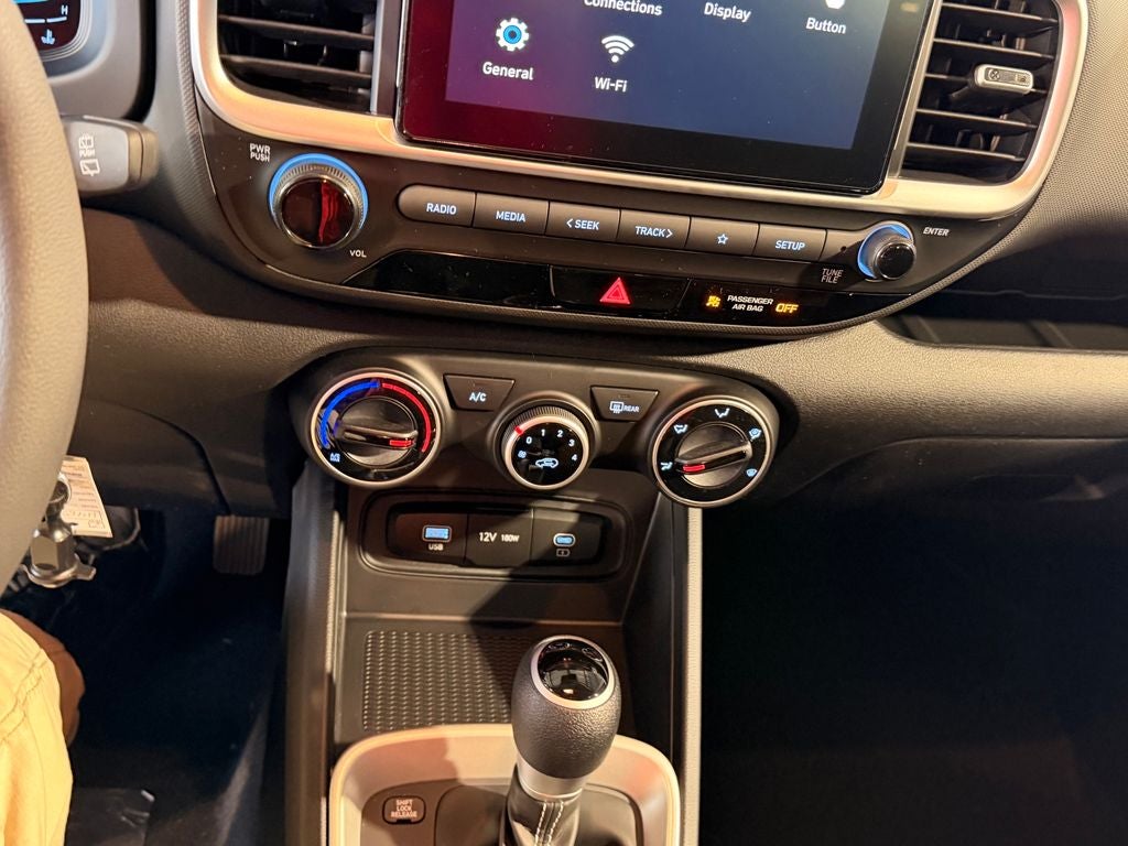 2026 Hyundai VENUE SE