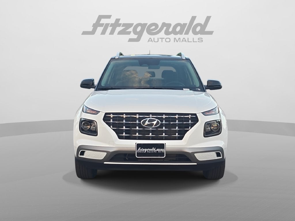 2026 Hyundai VENUE SEL W/Two-Tone Roof