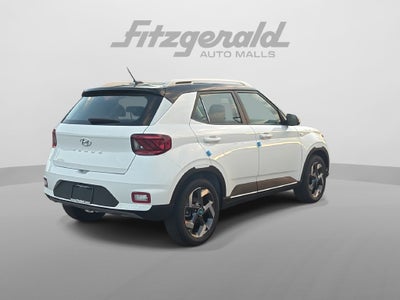 2026 Hyundai VENUE SEL W/Two-Tone Roof