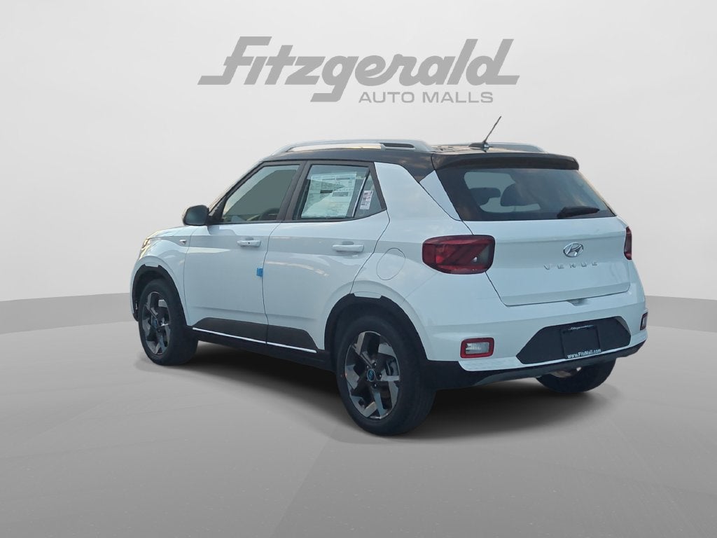 2026 Hyundai VENUE SEL W/Two-Tone Roof