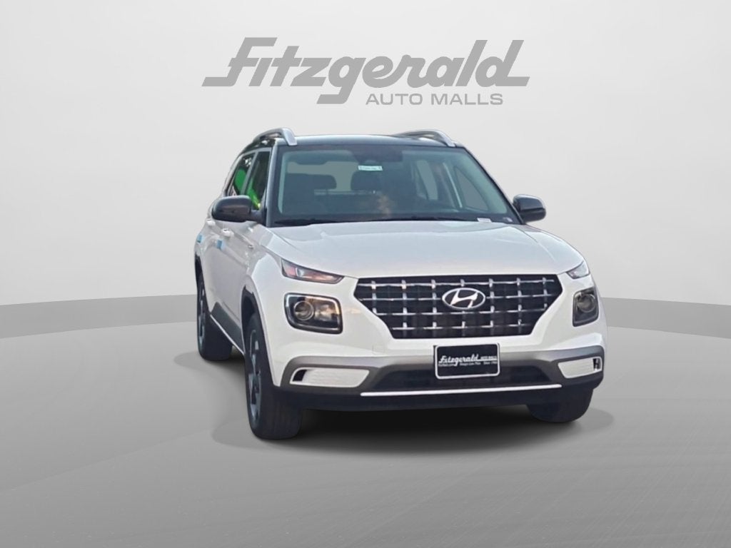 2026 Hyundai VENUE SEL W/Two-Tone Roof