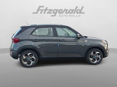2026 Hyundai VENUE SEL W/Two-Tone Roof