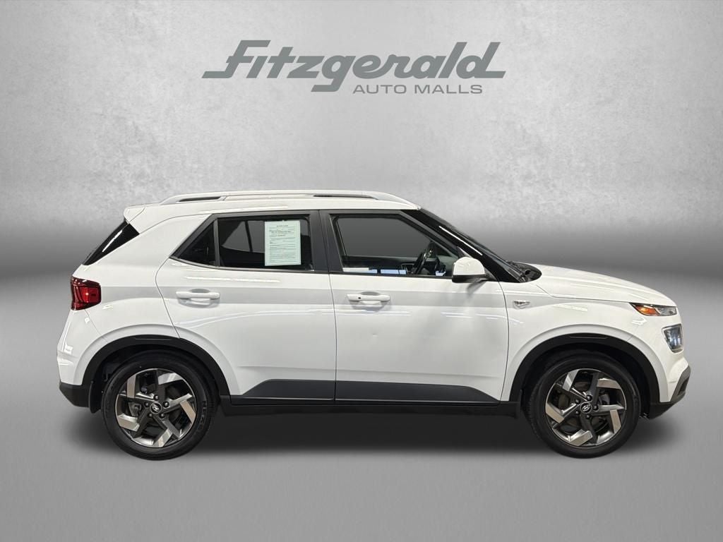 2024 Hyundai VENUE SEL