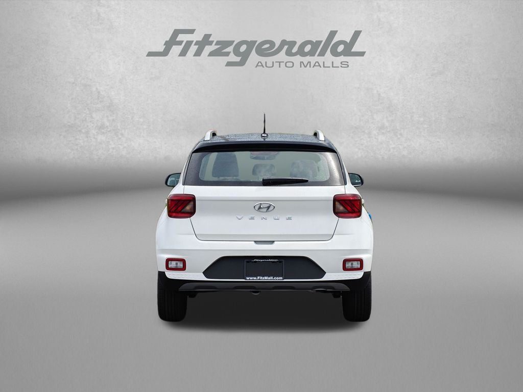 2026 Hyundai VENUE SEL W/Two-Tone Roof