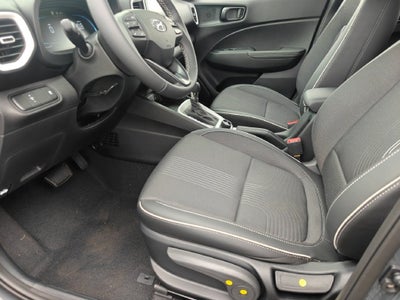 2026 Hyundai VENUE SEL W/Two-Tone Roof