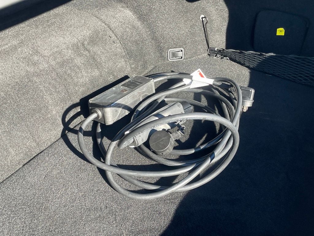 2023 Genesis Electrified G80 Base