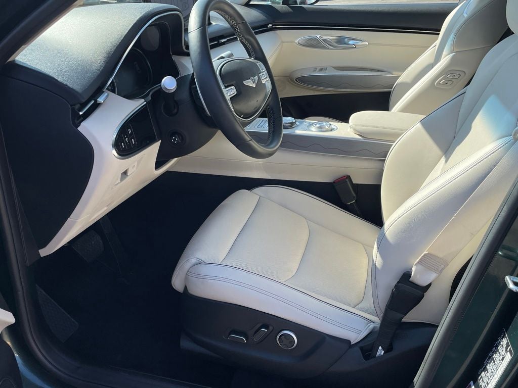 2023 Genesis GV70 2.5T