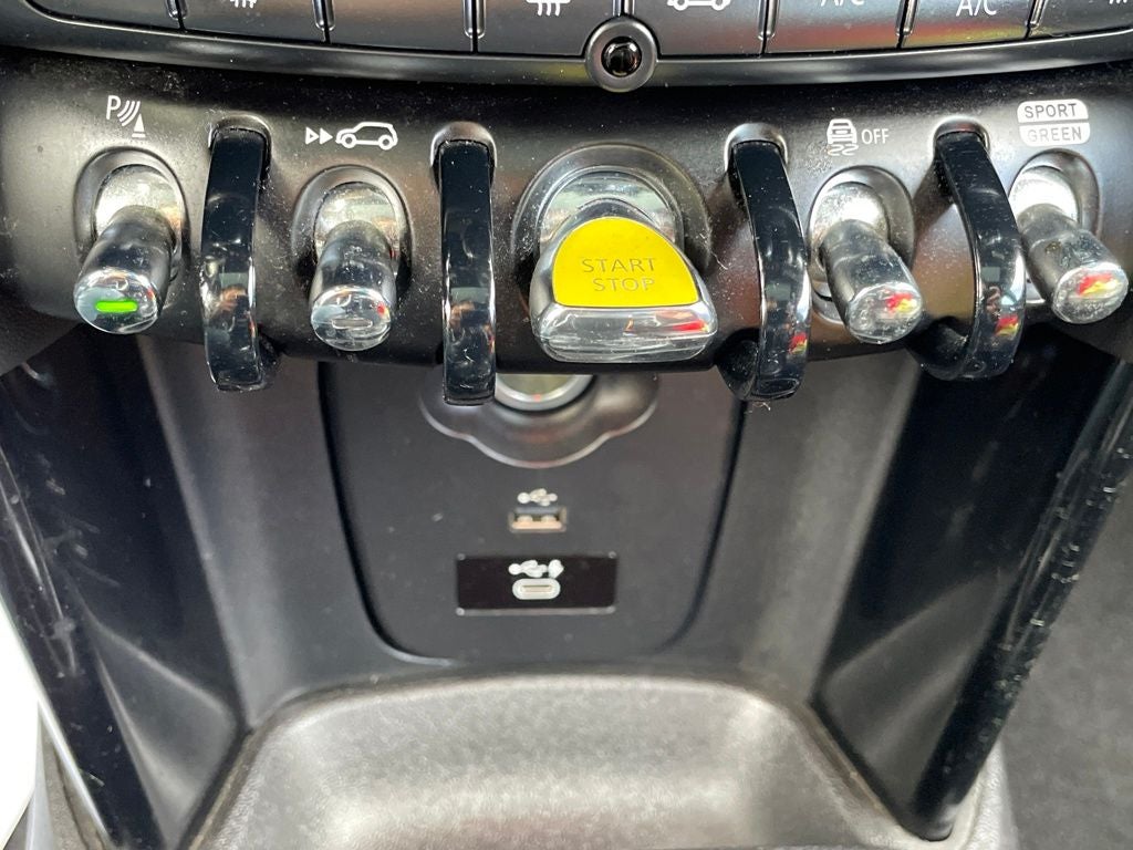 2021 MINI Cooper SE Electric Iconic