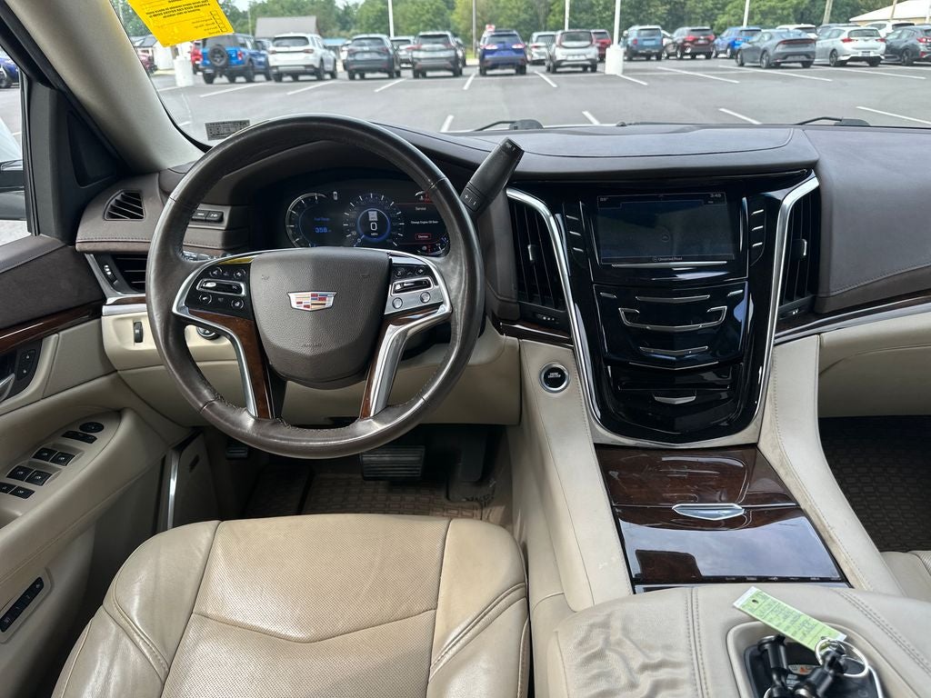 2017 Cadillac Escalade Luxury