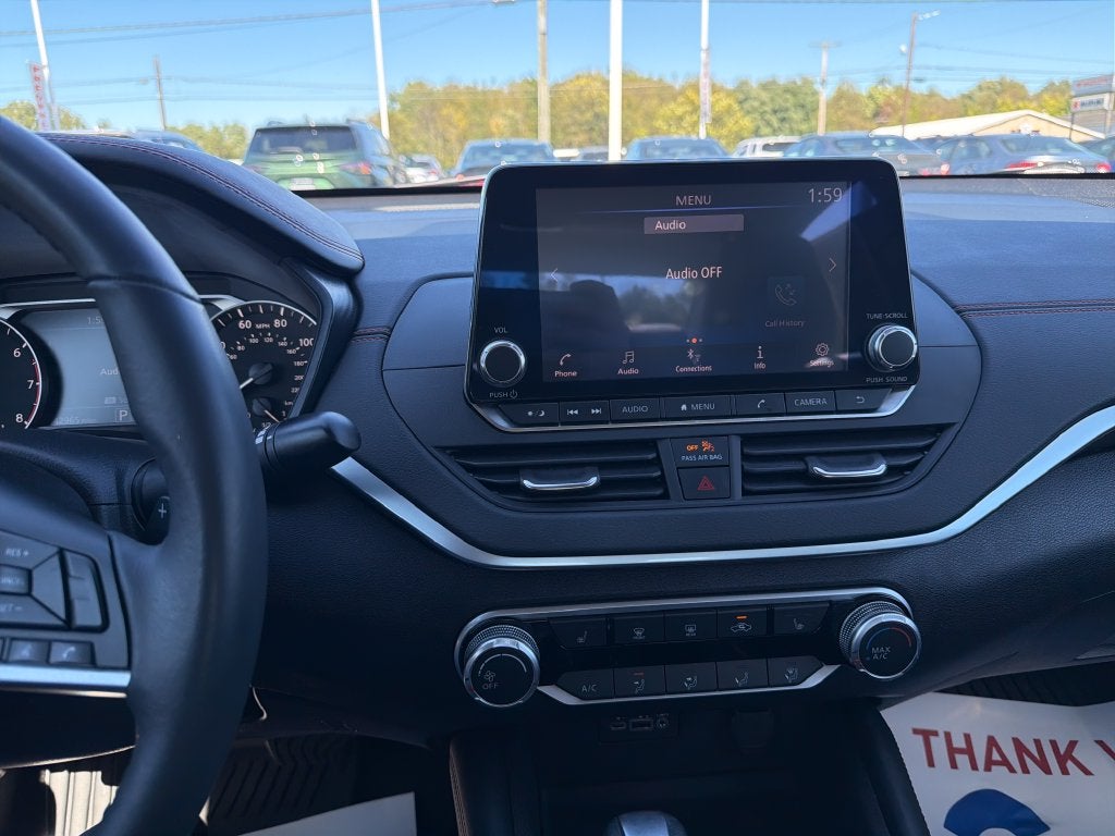 2022 Nissan Altima 2.5 SR