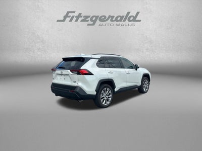 2022 Toyota RAV4 XLE Premium