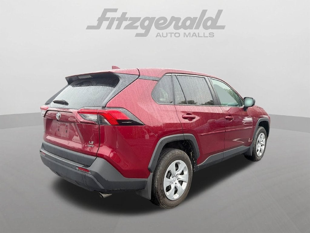 2024 Toyota RAV4 LE