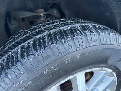 2012 Nissan Pathfinder LE