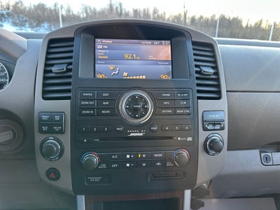 2012 Nissan Pathfinder LE