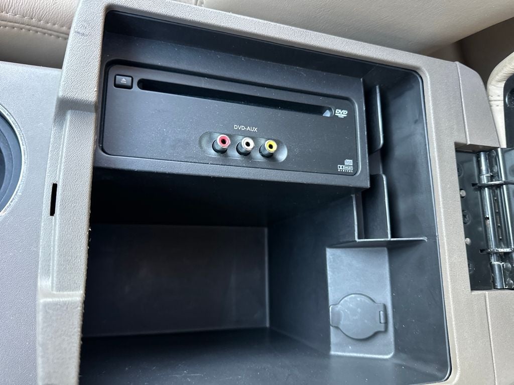 2012 Nissan Pathfinder LE