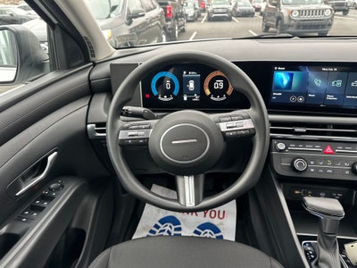 2025 Hyundai TUCSON SE