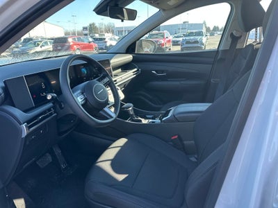 2025 Hyundai TUCSON SE
