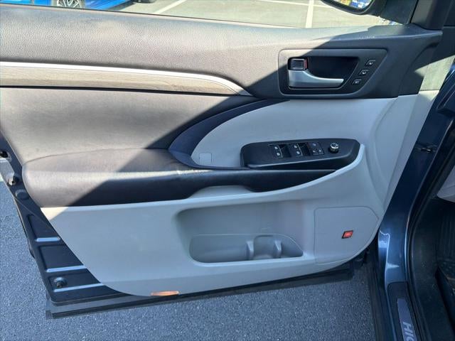 2019 Toyota Highlander Limited Platinum