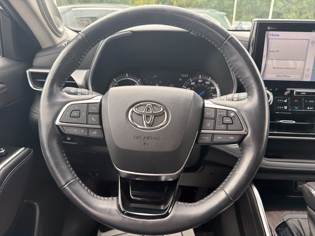 2021 Toyota Highlander Hybrid Platinum