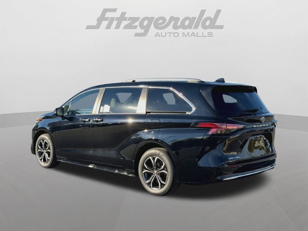 2026 Toyota Sienna Platinum 7 Passenger