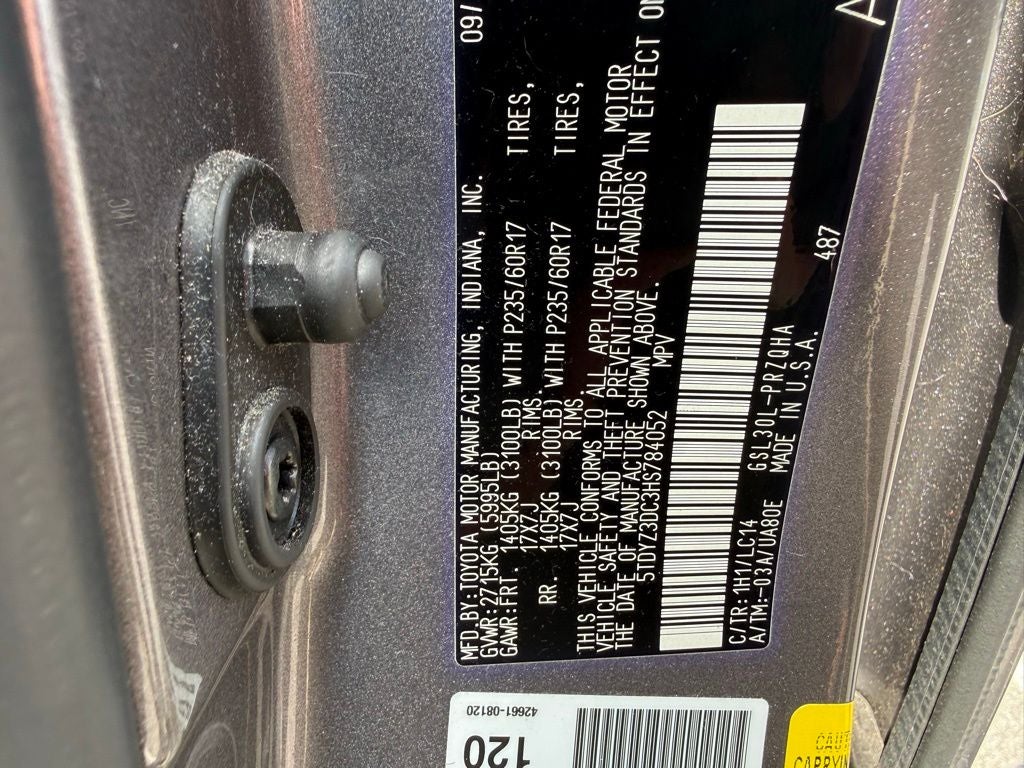 2017 Toyota Sienna XLE 8 Passenger